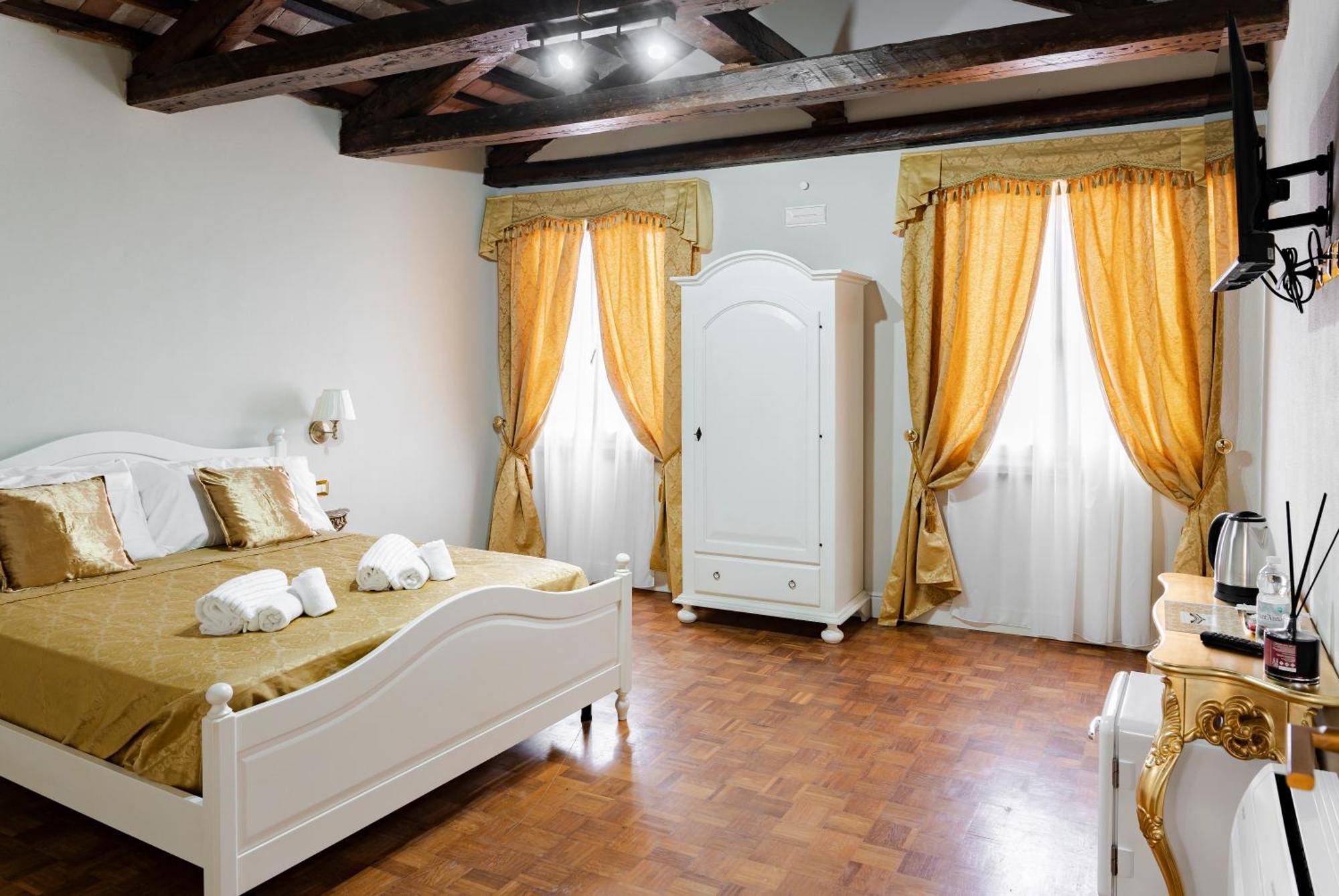 Palazzo Titti Rialto Suites Venecia Exterior foto